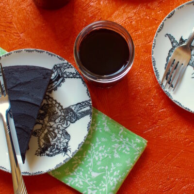 Flourless Chocolate Cake with Chocolate Buttercream